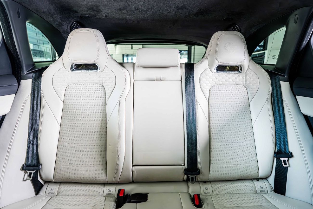 جاكوار F بيس SVR 5.0L