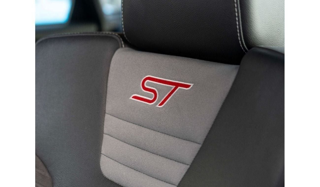 فورد فوكاس ST 2.0L