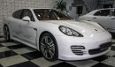 Porsche Panamera 4