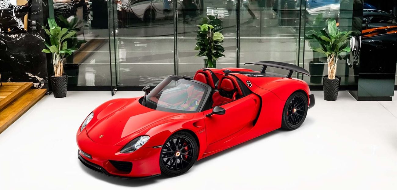 بورش 918 سبايدر 4.6L V8 N/A engine + Emotor