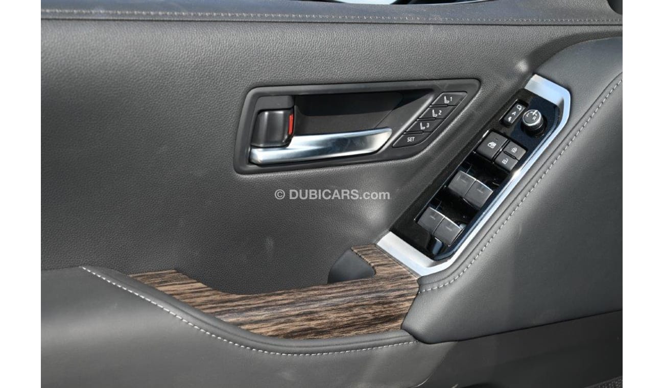 Toyota Land Cruiser 300 VXR V6 4.0L Petrol Automatic