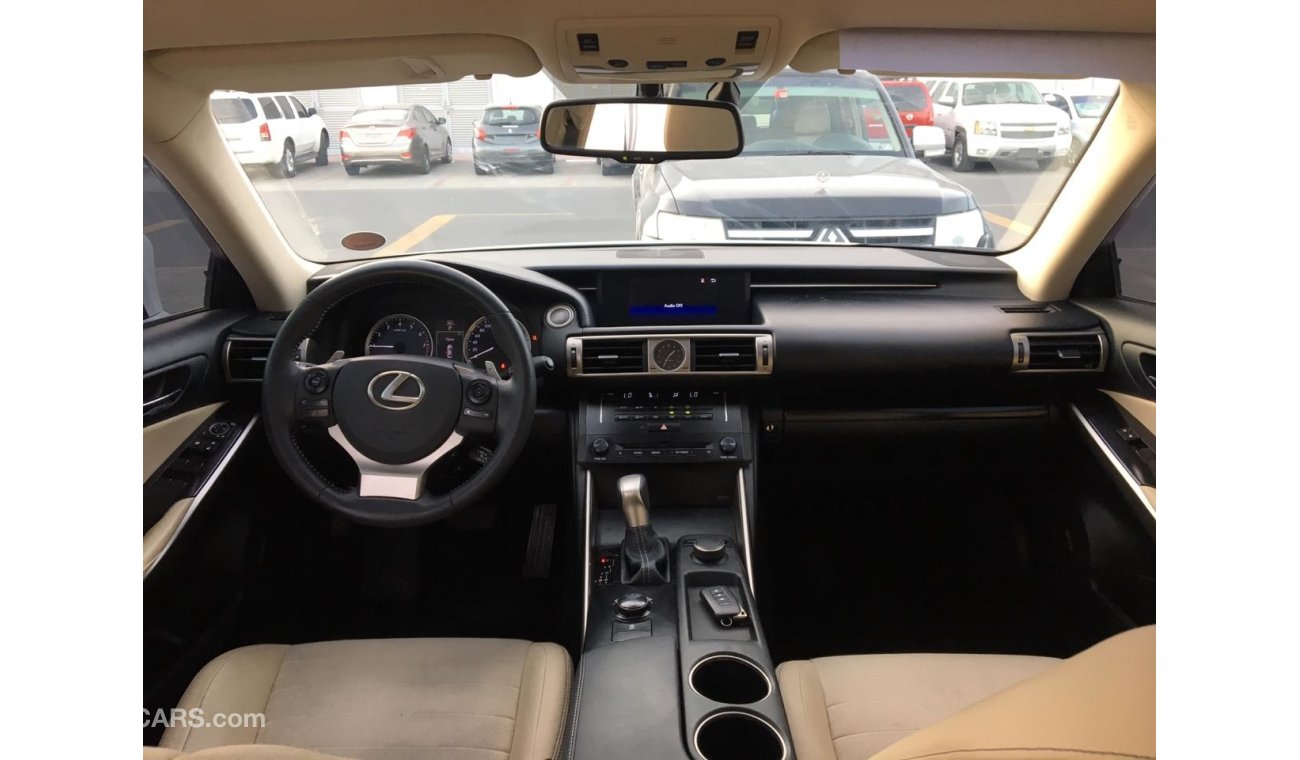 Lexus IS250