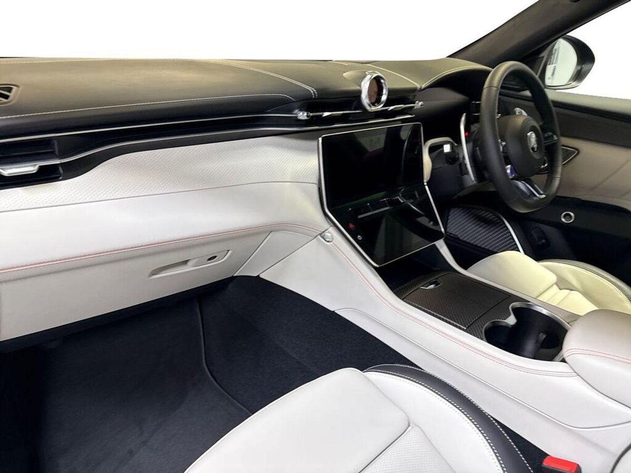 Maserati Grecale 3.0 V6 Trofeo ZF 4WD Euro 6 (s/s) 5dr (EXPORT ONLY) right hand drive