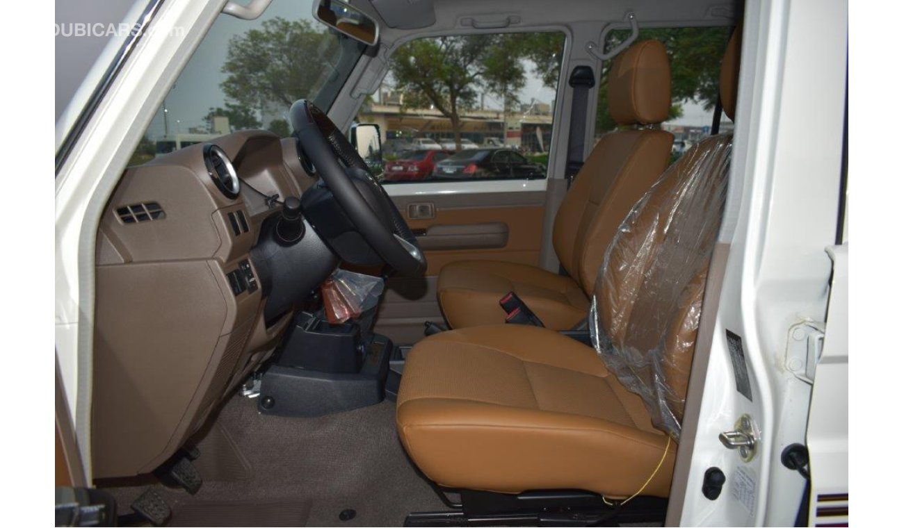 تويوتا لاند كروزر 70 76  LX LIMITED V8 4.5L TURBO DIESEL  MANUAL TRANSMISION - 70TH ANNIVERSARY EDITION