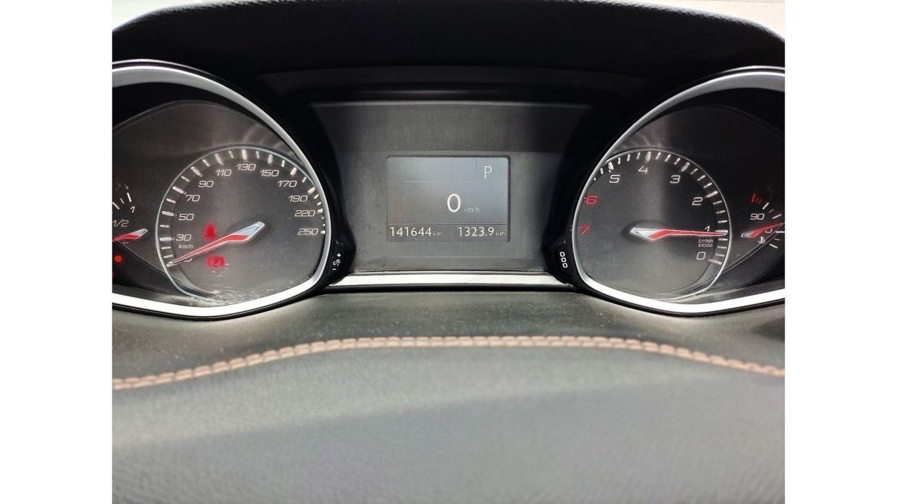 بيجو 308 GT لاين GCC