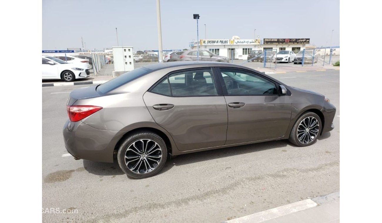 Toyota Corolla 2019 GOLDEN