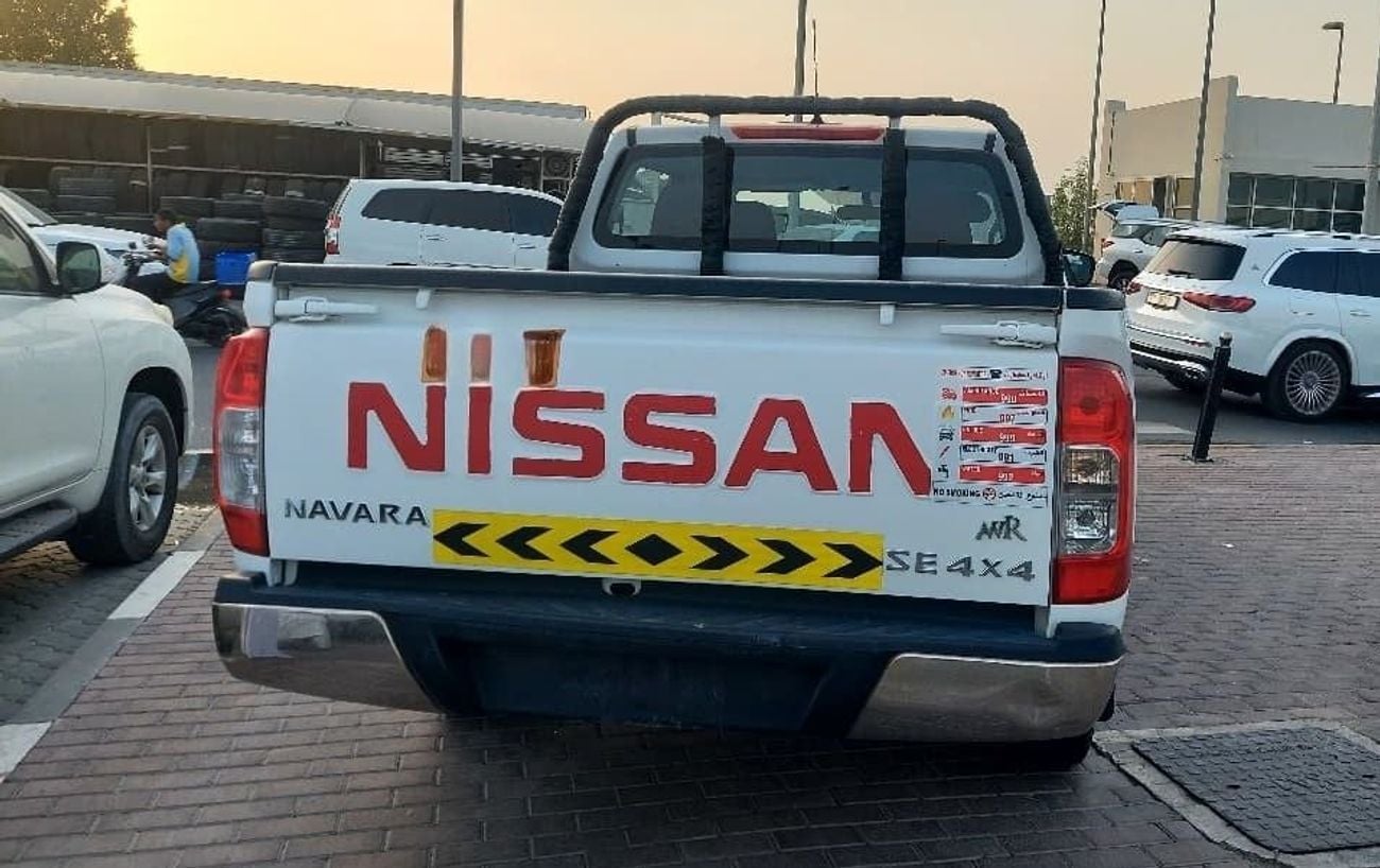 نيسان نافارا SE CSF DC 4WD DIESEL MANUAL TRANSMISSION