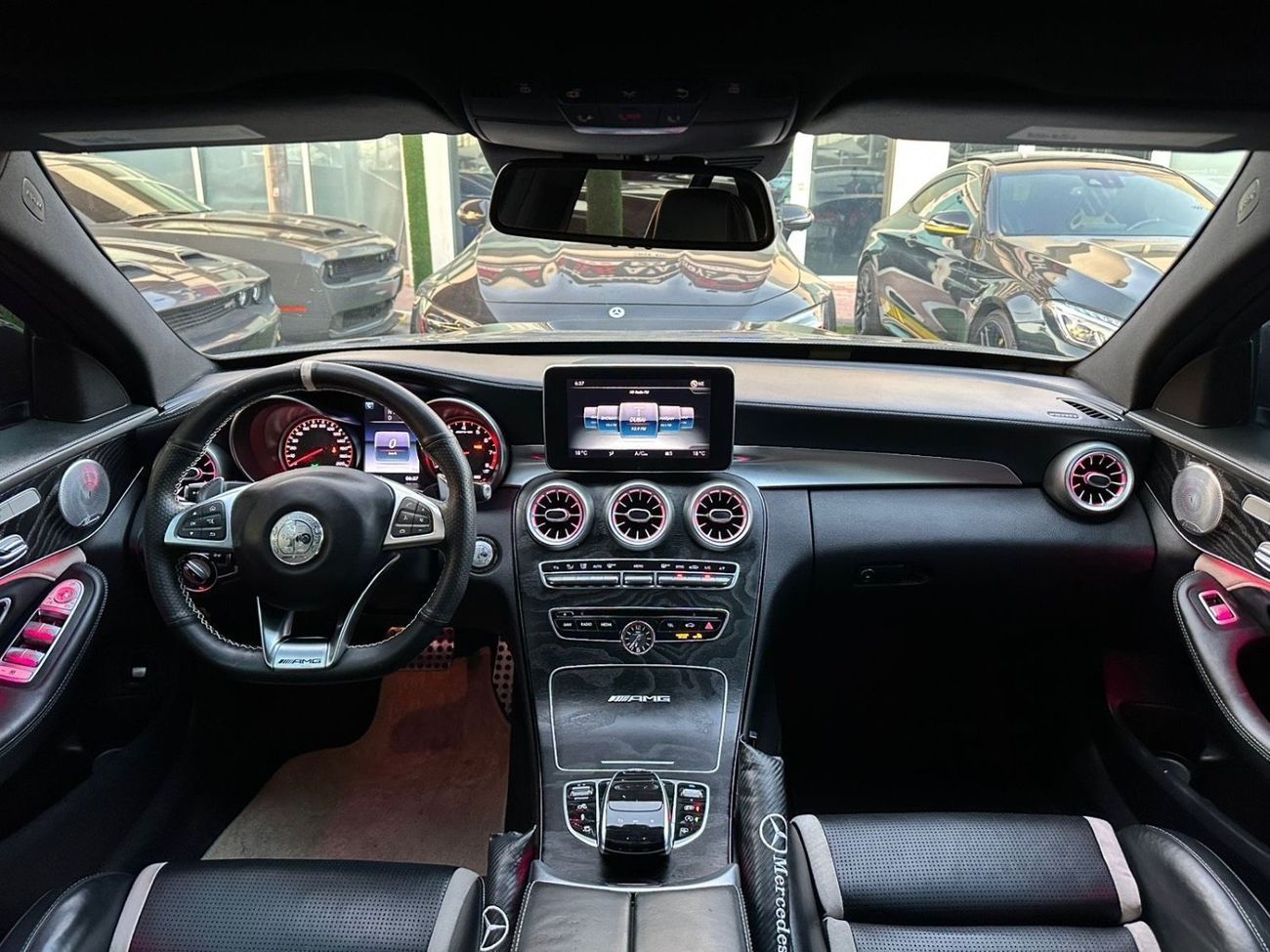 Mercedes-Benz C 63 AMG Std 4.0L Sedan