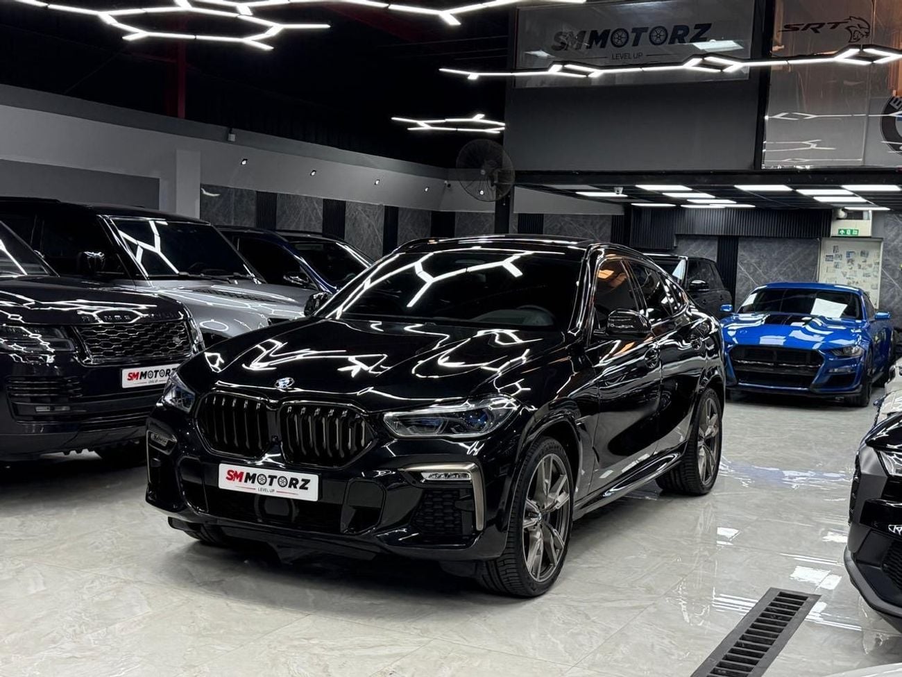 بي أم دبليو X6 XDRIVE M50i