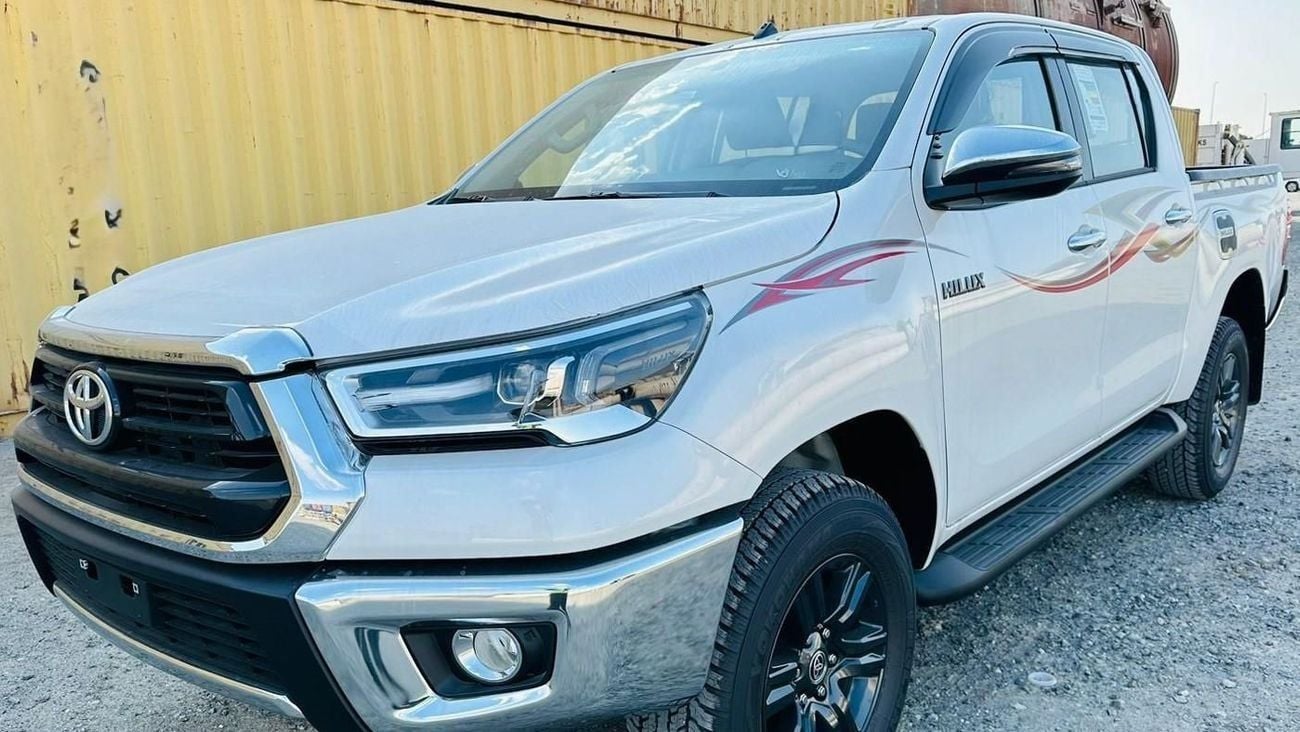 Toyota Hilux SR5 DC 2.7L Petrol 5MT 2025YM Full Option