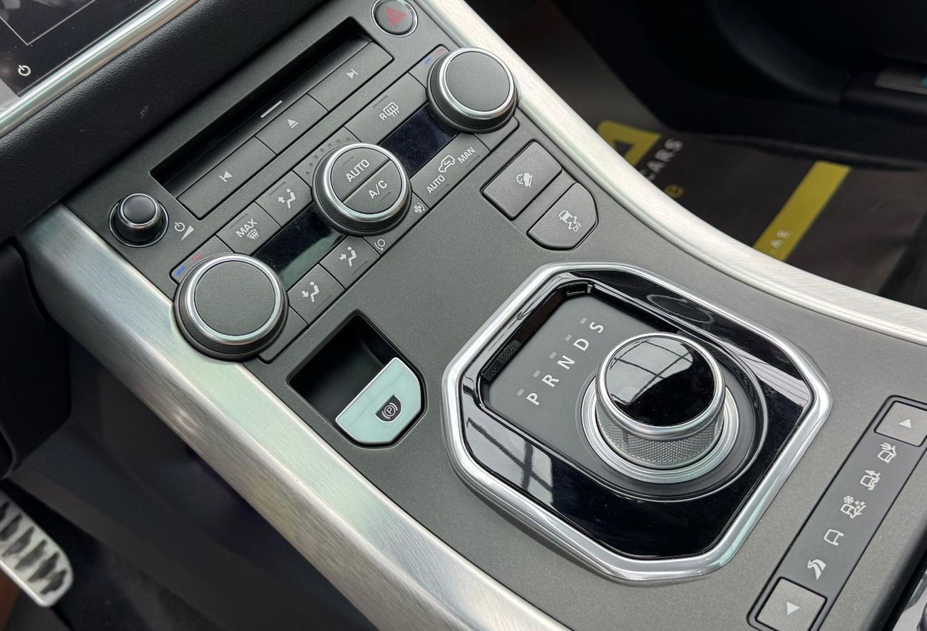 Land Rover Range Rover Evoque HSE Dynamic 2.0L (5 Door) 2016 Range Rover Evoque HSE Dynamic, Full Range Rover Service History, Exc