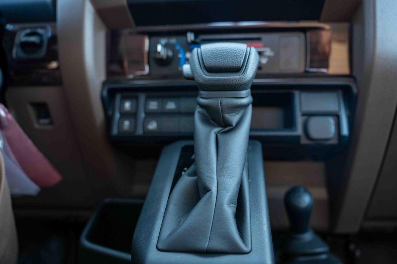 Toyota Land Cruiser Pick Up Toyota Land Cruiser LC79 Pickup 2.8L Diesel