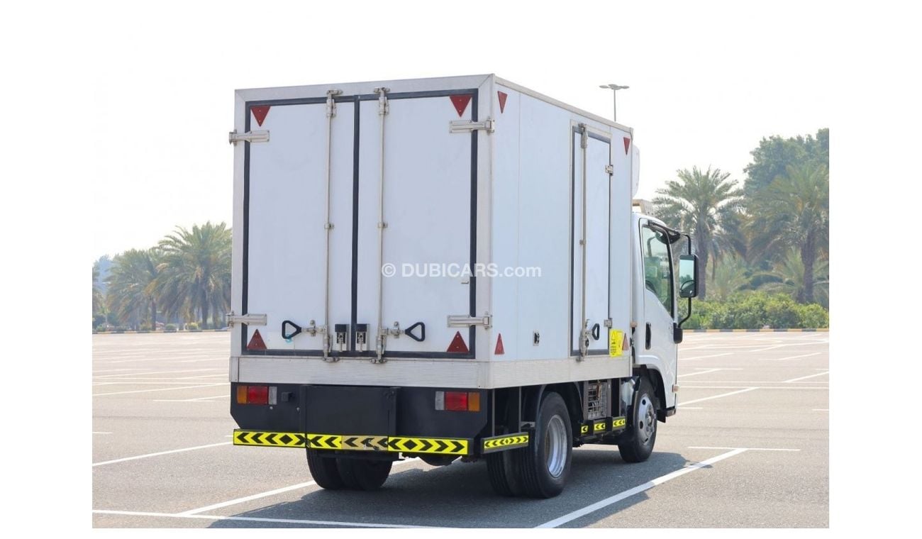 Isuzu Reward Reward NMR 2-Ton | Thermoking Chiller Box | Excellent Condition | GCC Specs | Export Only