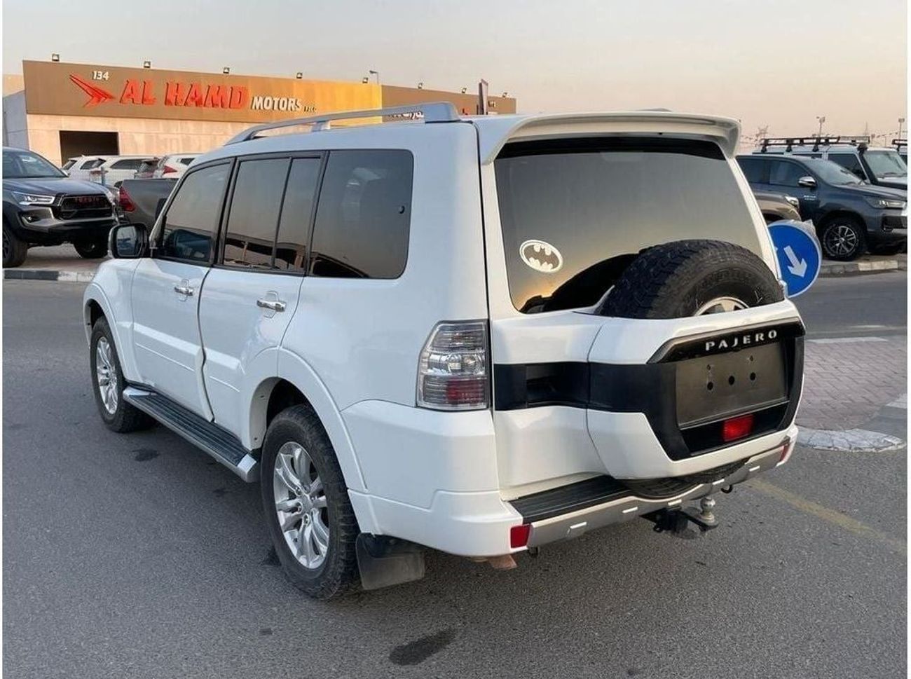 ميتسوبيشي باجيرو Diesel 3.2 Liter Right Hand Drive Automatic 7 Seater Leather sea