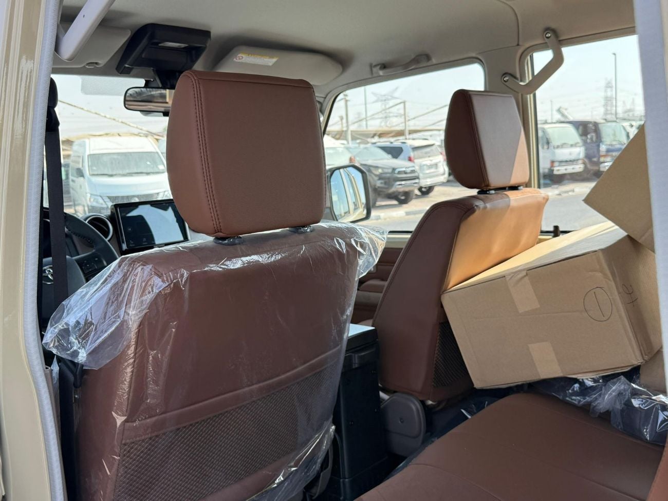 Toyota Land Cruiser Pick Up LC79 PICKUP 4.0L DOUBLE CAB FULL OPTION 4WD OMAN SPECS