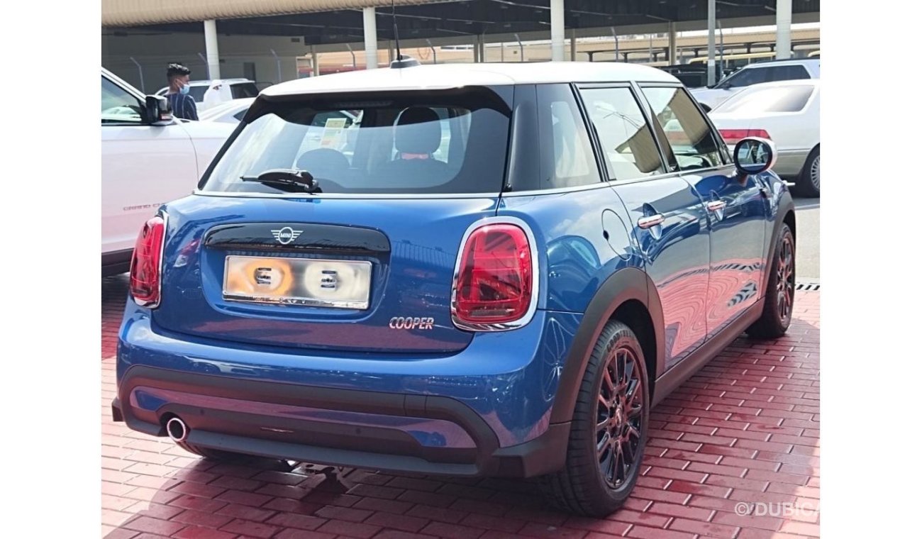 Mini Cooper Edition 5 Door  3 Years Warranty And  3 Years Service 2023 GCC