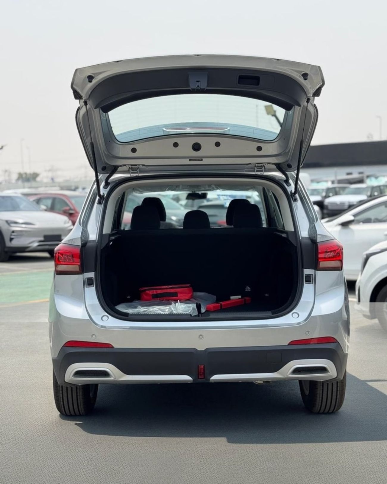 أم جي ZS NEW MG ZS 1.5L (STD) - 2025 MODEL SILVER COLOR