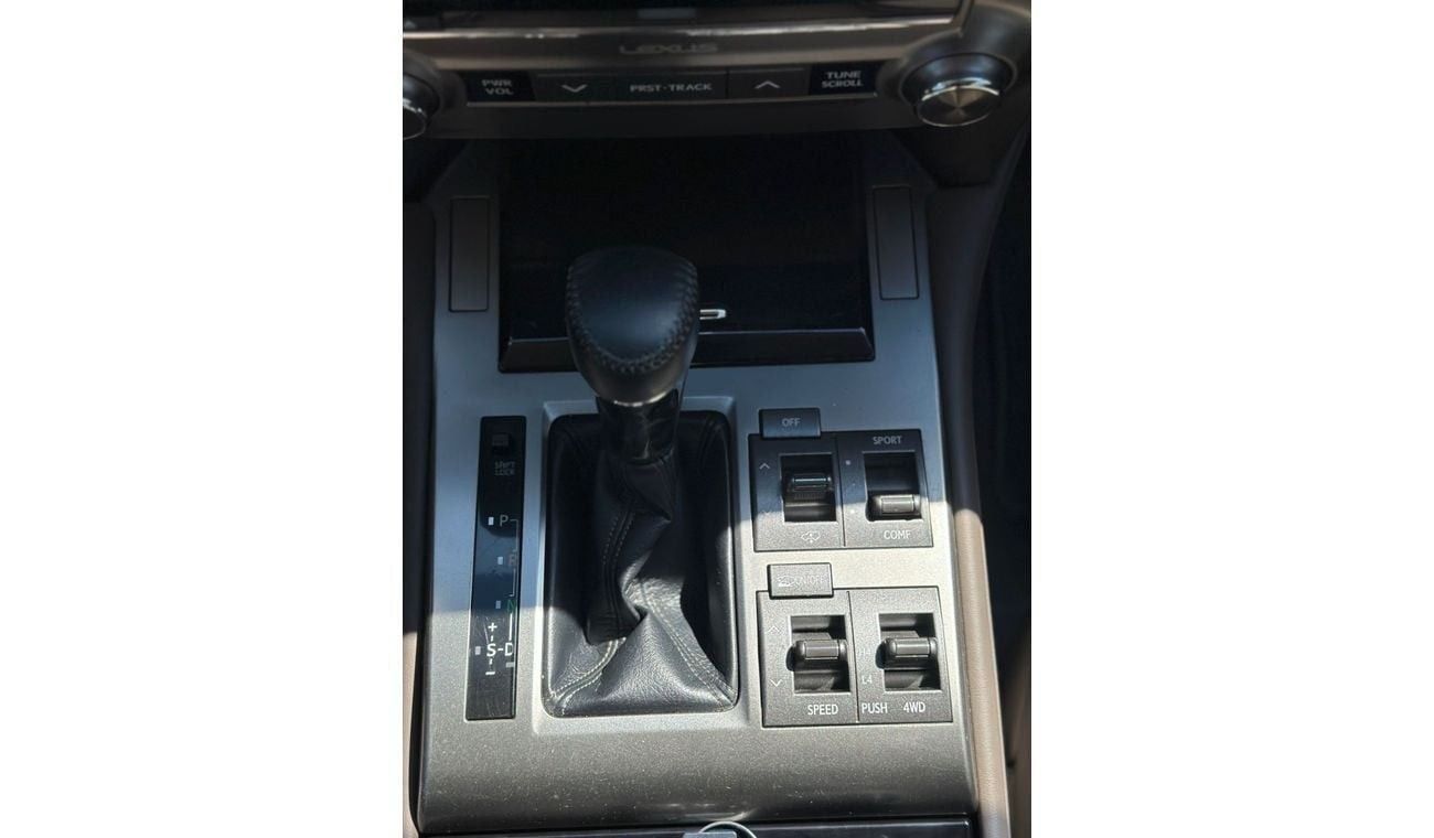 Lexus GX460 Elegant Plus 4.6L Lexus GX460 2018 model, full option, full specifications GCC SPEC