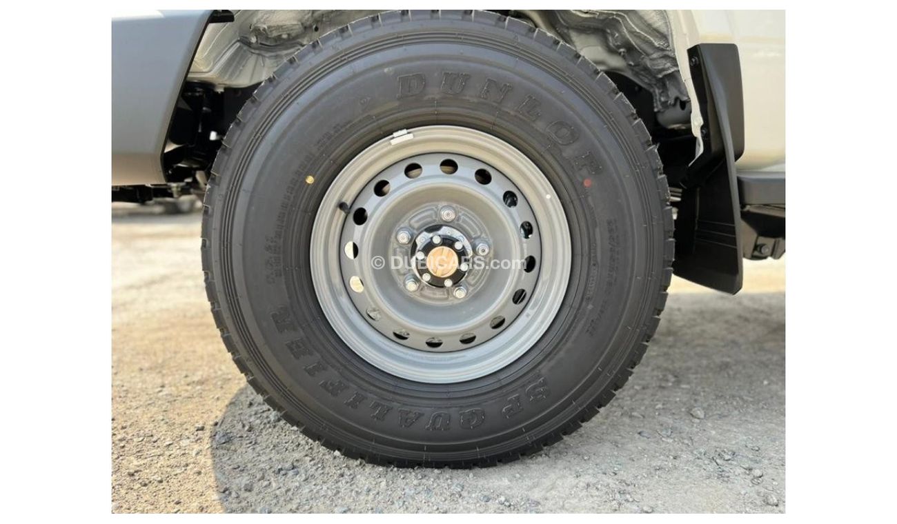 Toyota Land Cruiser 70 TOYOTA LC HTOP HZJ76 4.2 V6