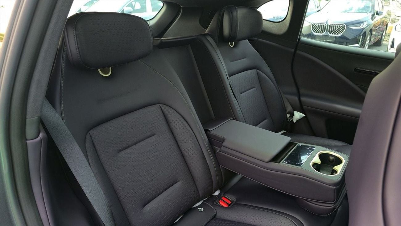 أفاتر 07 ( Only For Export ) 2025 Avatr 07 Pro+ REEV 1.5T RWD BRAND NEW