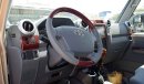 Toyota Land Cruiser Pick Up Limited LX V6 4WD