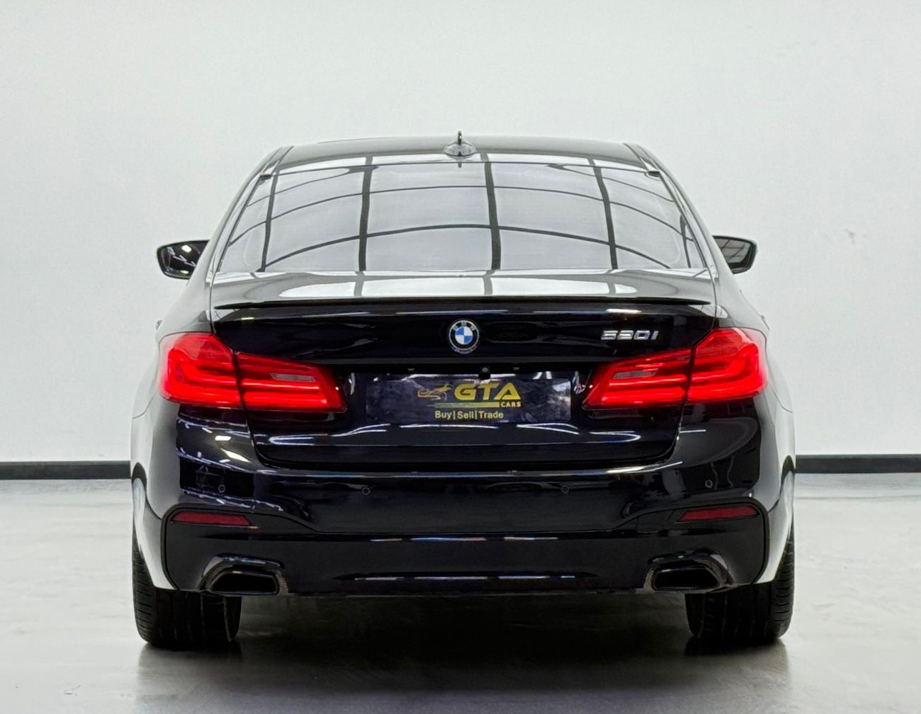 BMW 520i 2018 BMW 520i M-Kit, 2025 BMW Warranty, 2028 BMW Service Pack, Full Service History, GCC