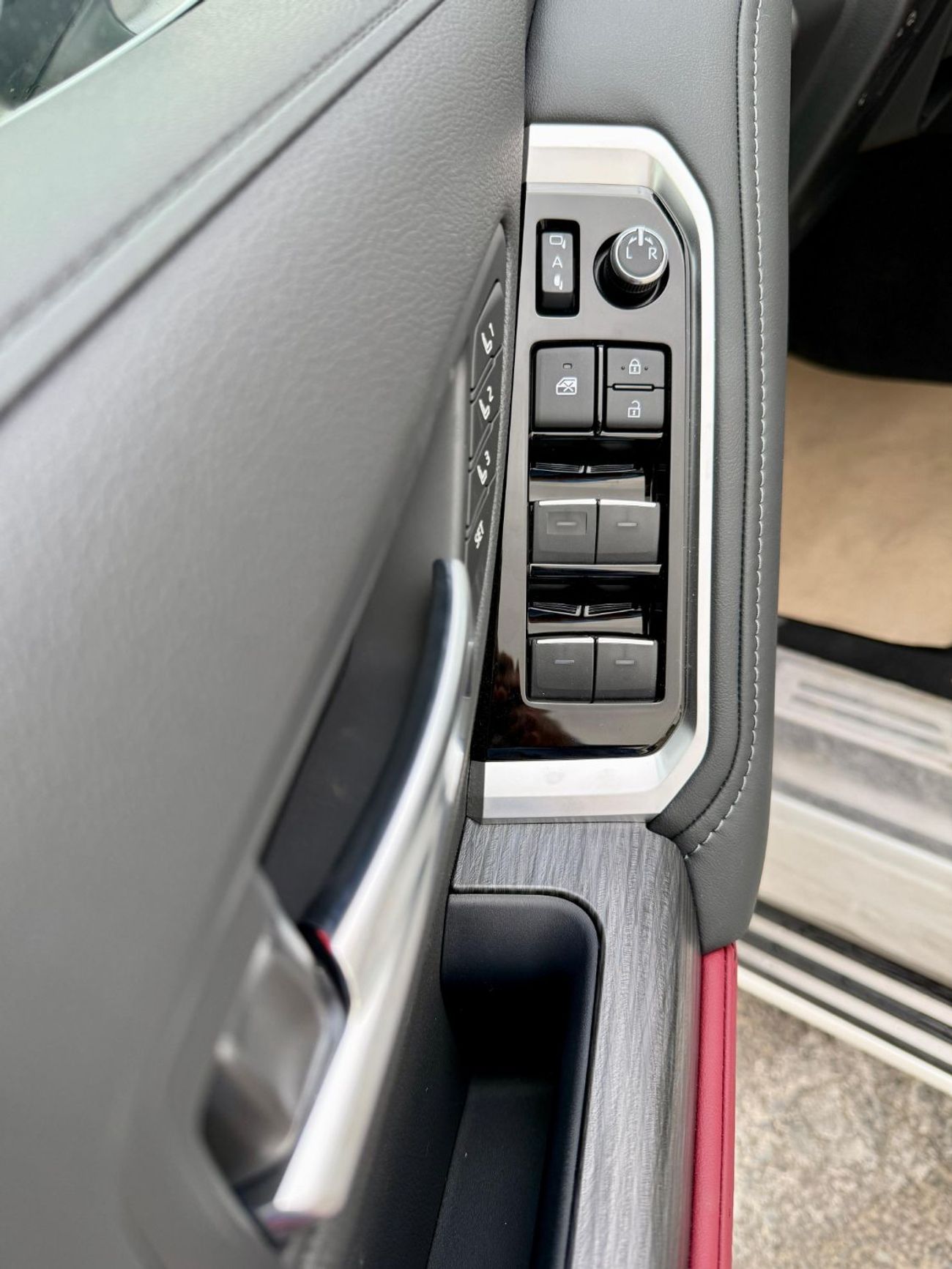 Toyota Land Cruiser Toyota Land Cruiser VXR 3.5L