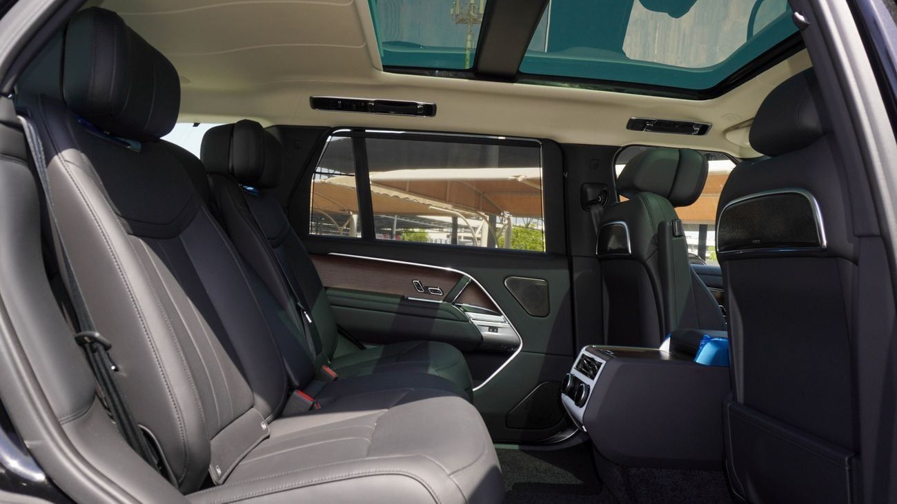 Land Rover Range Rover Range Rover P400 3.0P MHEV Autobiography LWB AWD Aut.  (For Local plus 10%)