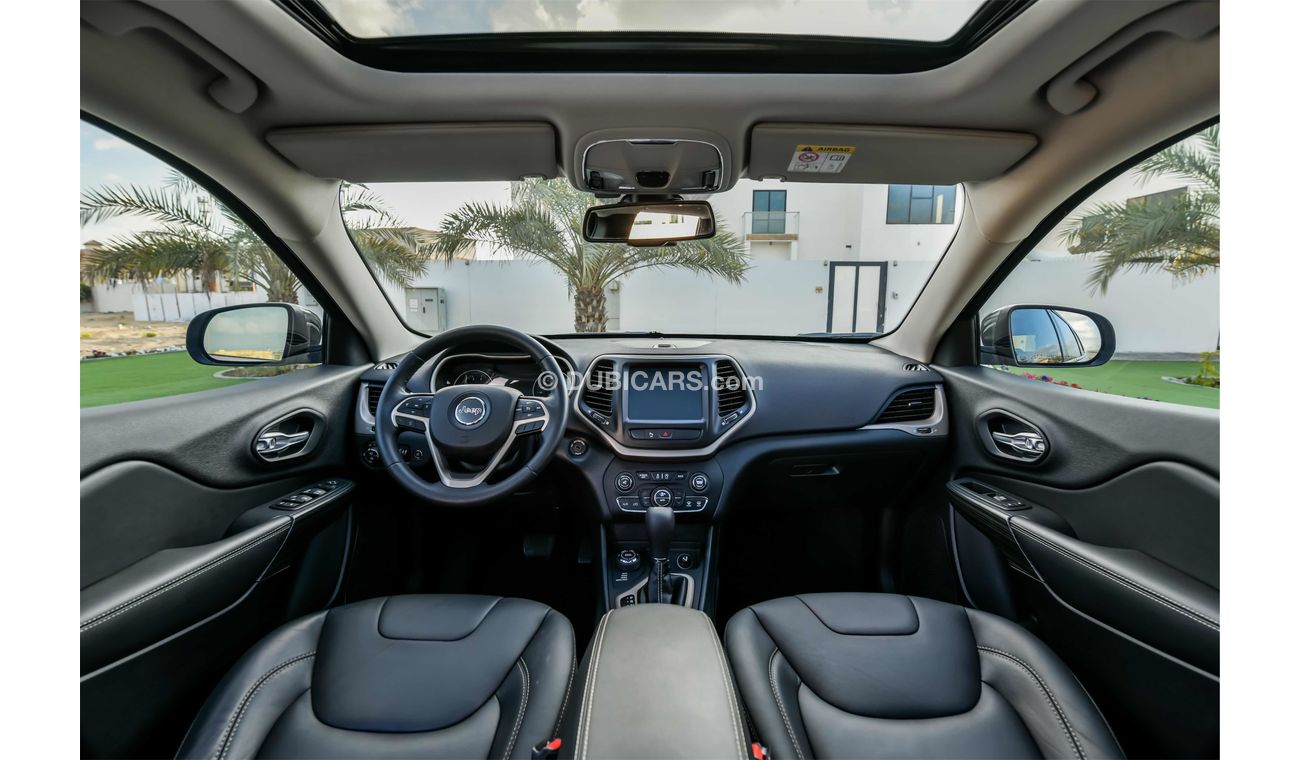 Jeep Cherokee 3.2L V6 Limited - 2016 - 7000 Kms Only! - AED 1,938 PM - 0 Downpayment