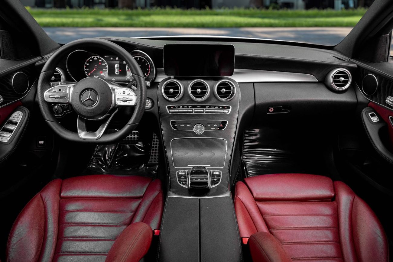 Mercedes-Benz C 200 | 2,546 P.M | 0% Downpayment | Agency Warranty!