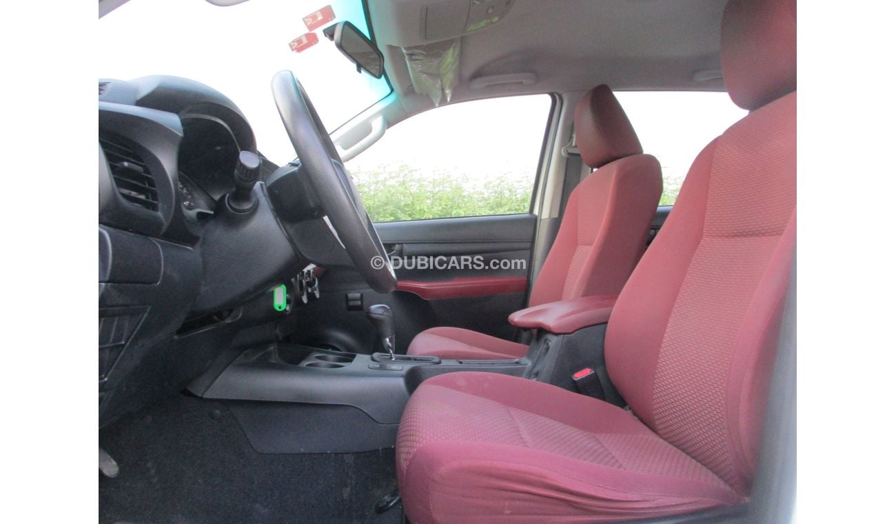 تويوتا هيلوكس تويوتا هايلكس 2016 فورويل جير اتوماتيك بدون حوادث