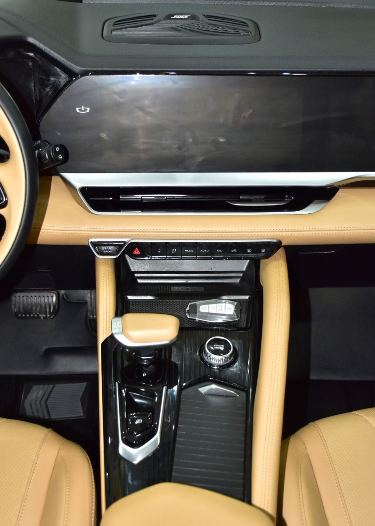 Geely Monjaro EXCELLENT DEAL for our Geely Monjaro 4WD ( 2025 Model ) in Grey Color GCC Specs