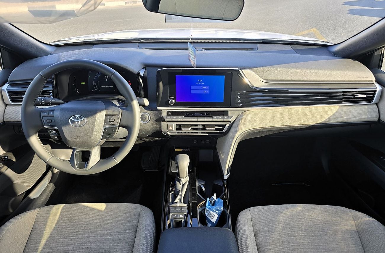Toyota Camry Toyota Camry LE 2.5L Hybrid A/T FWD Sedan GCC Black color 2026 model