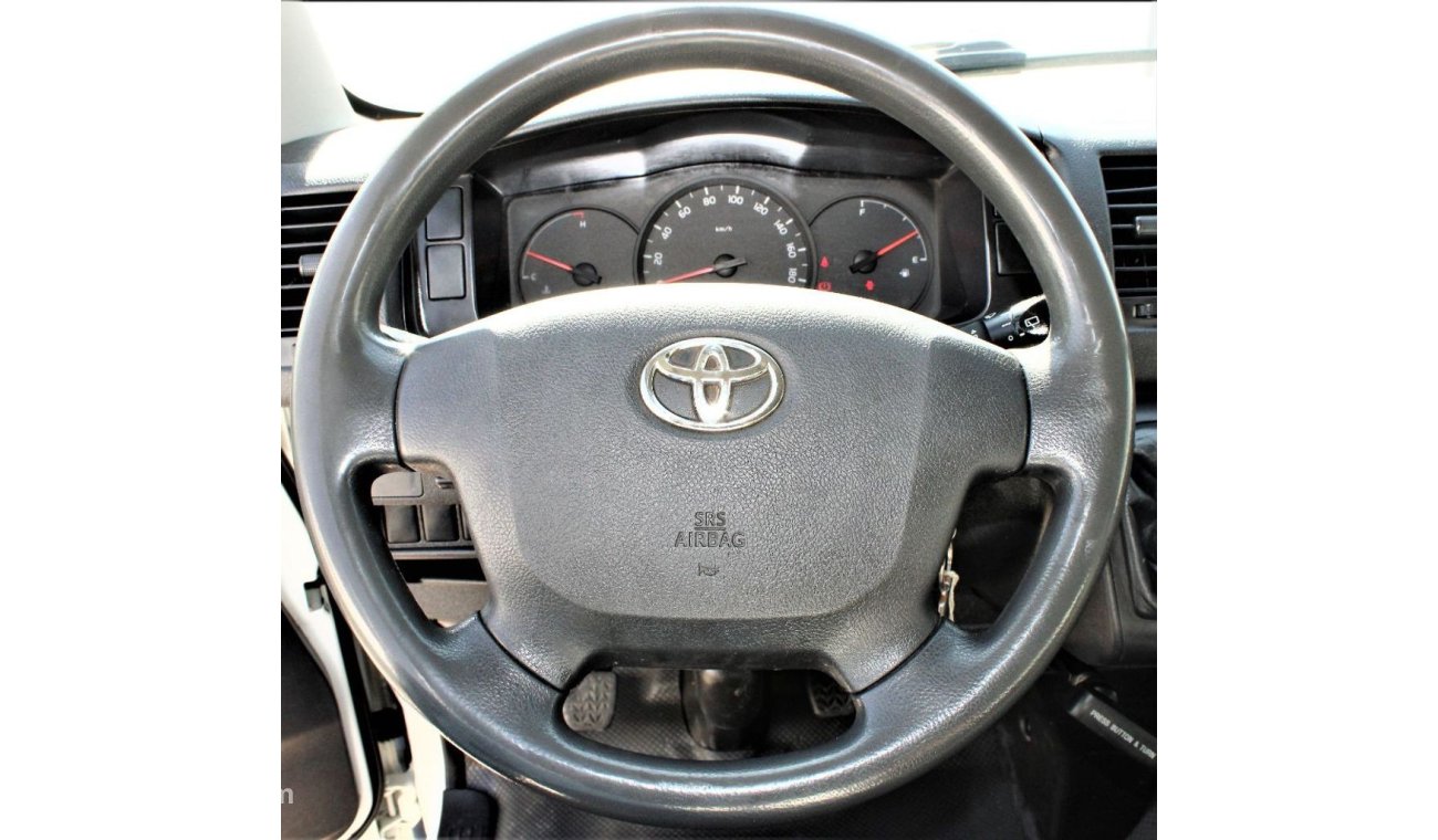 Toyota Hiace MID ROOF