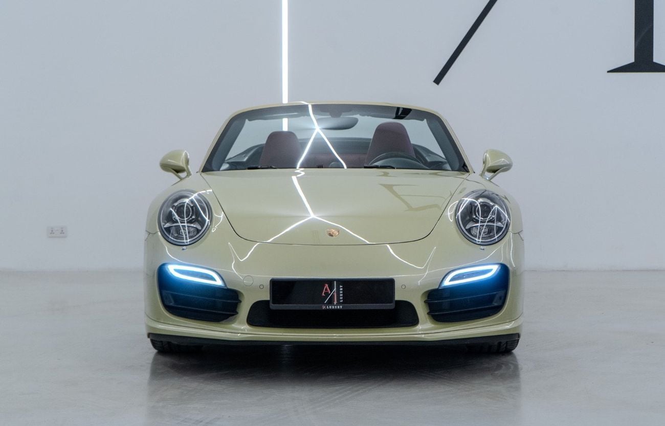 بورش 911 2015 Porsche 911 Turbo Convertible, Fully Loaded, Excellent Condition, GCC Spec