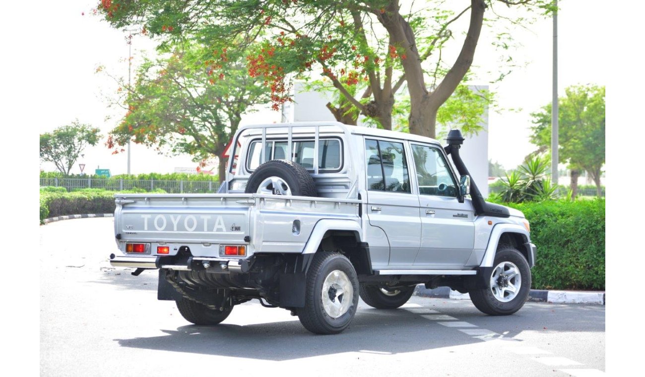 Toyota Land Cruiser Pick Up Double Cab  LX Limited V8 4.5L Diesel Manual Transmission