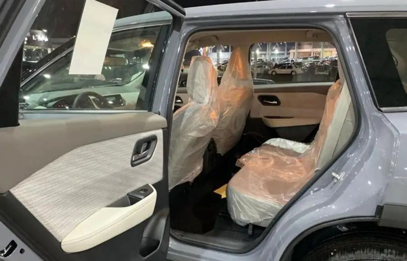 Nissan XTrail 2500 cc 4 cylinder gasoline engine Automatic