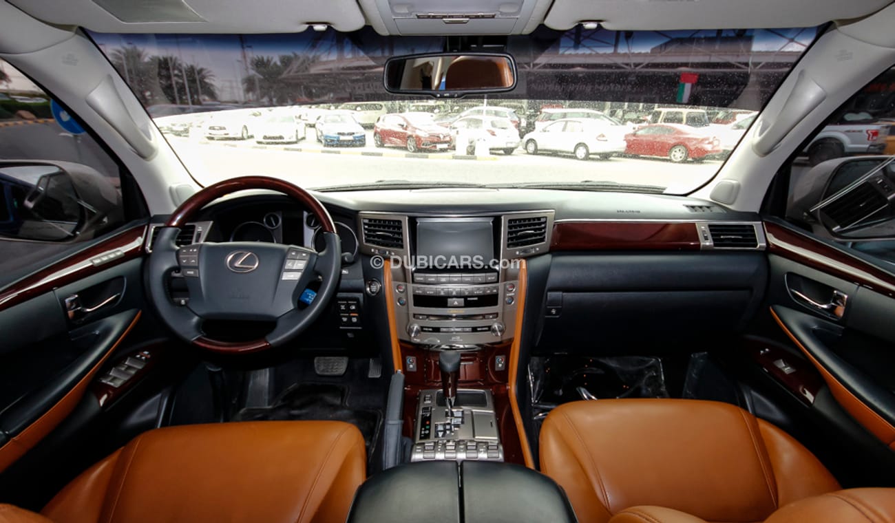 لكزس LX 570