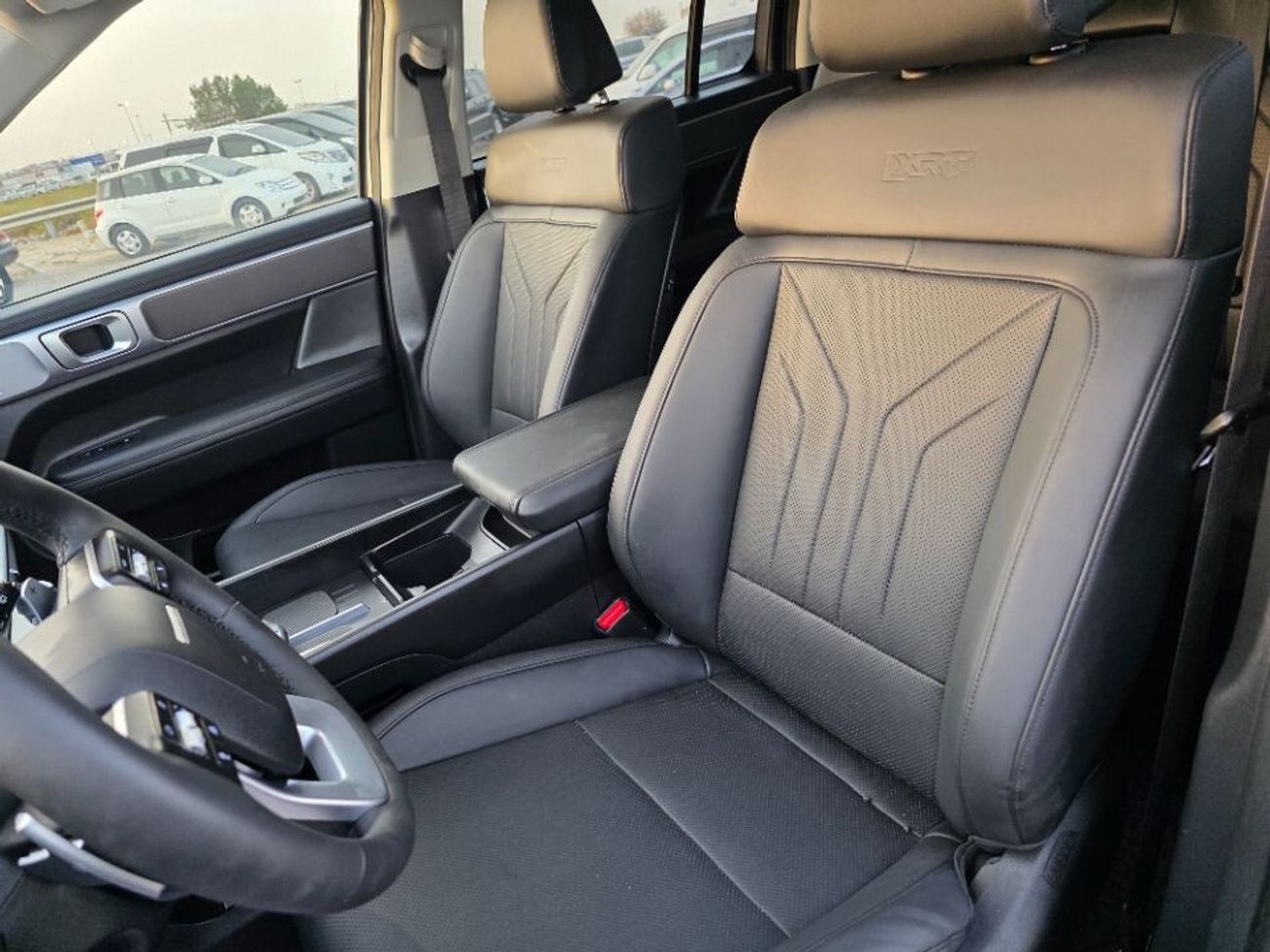 هيونداي سانتا في 2024 Model XRT full option 4x4, sunroof and 7 seater