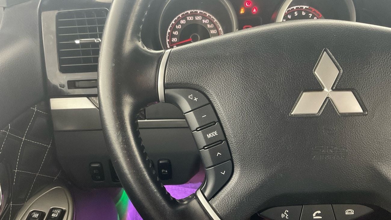 ميتسوبيشي باجيرو Signature Edition | upto AED 20,000 Ramadan Discount | شامل الضمان | 0 ﺪﻔﻋﺓ ﺃﻮﻟﻯ