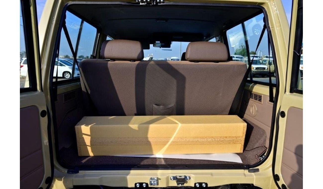 تويوتا لاند كروزر 70 71 SWB DLX 2.8L DIESEL 4WD 5 مقاعد AT-EURO 5