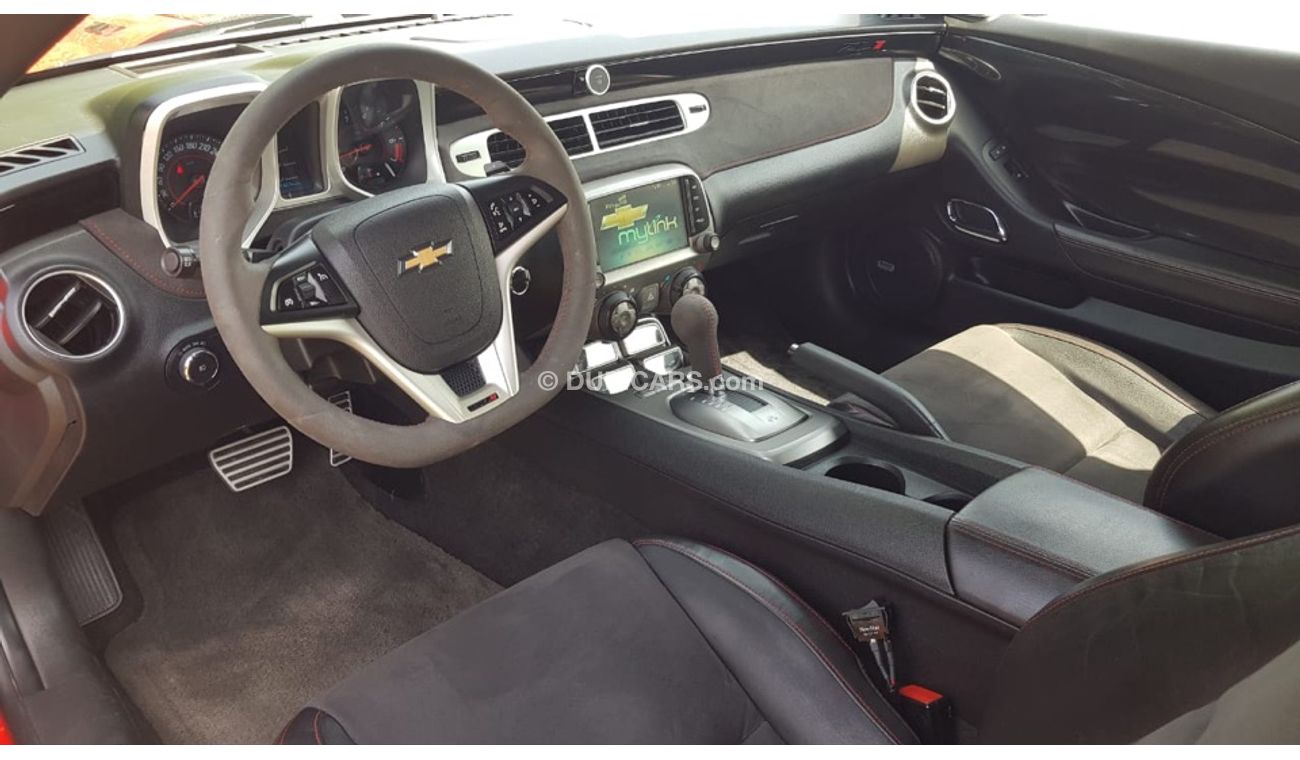 Chevrolet Camaro Chevorlet comaro ZL1 model 2015 GCC car prefect condition full option low mileage sun roof leather s