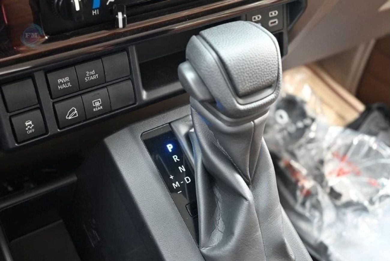 تويوتا لاند كروزر 70 76 SDLX 4.0L Petrol 4WD Automatic