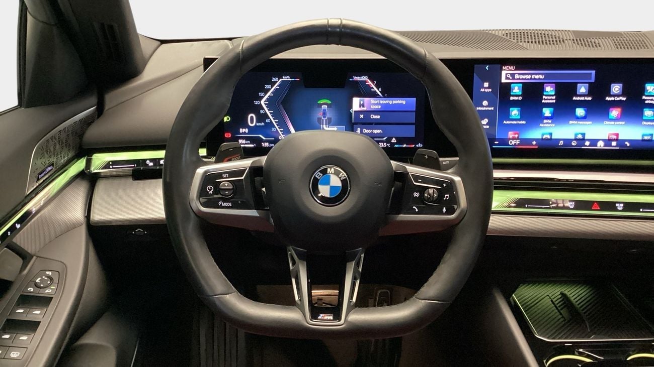 بي أم دبليو 520i M Sport Pro | شامل الضمان | 0 ﺪﻔﻋﺓ ﺃﻮﻟﻯ