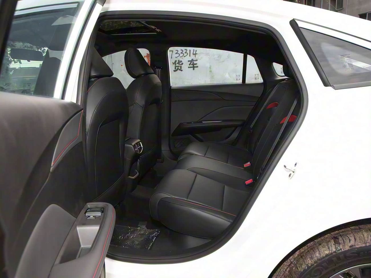 أم جي 5 MG5 2025 180DVVT Global Deluxe Edition - Automatic with Sunroof | Export price