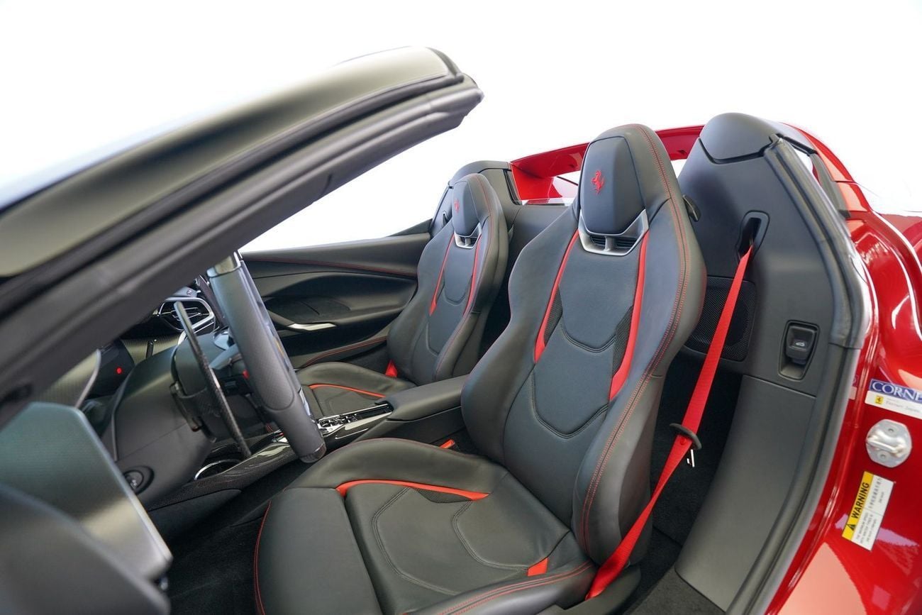 فيراري 296 GTS