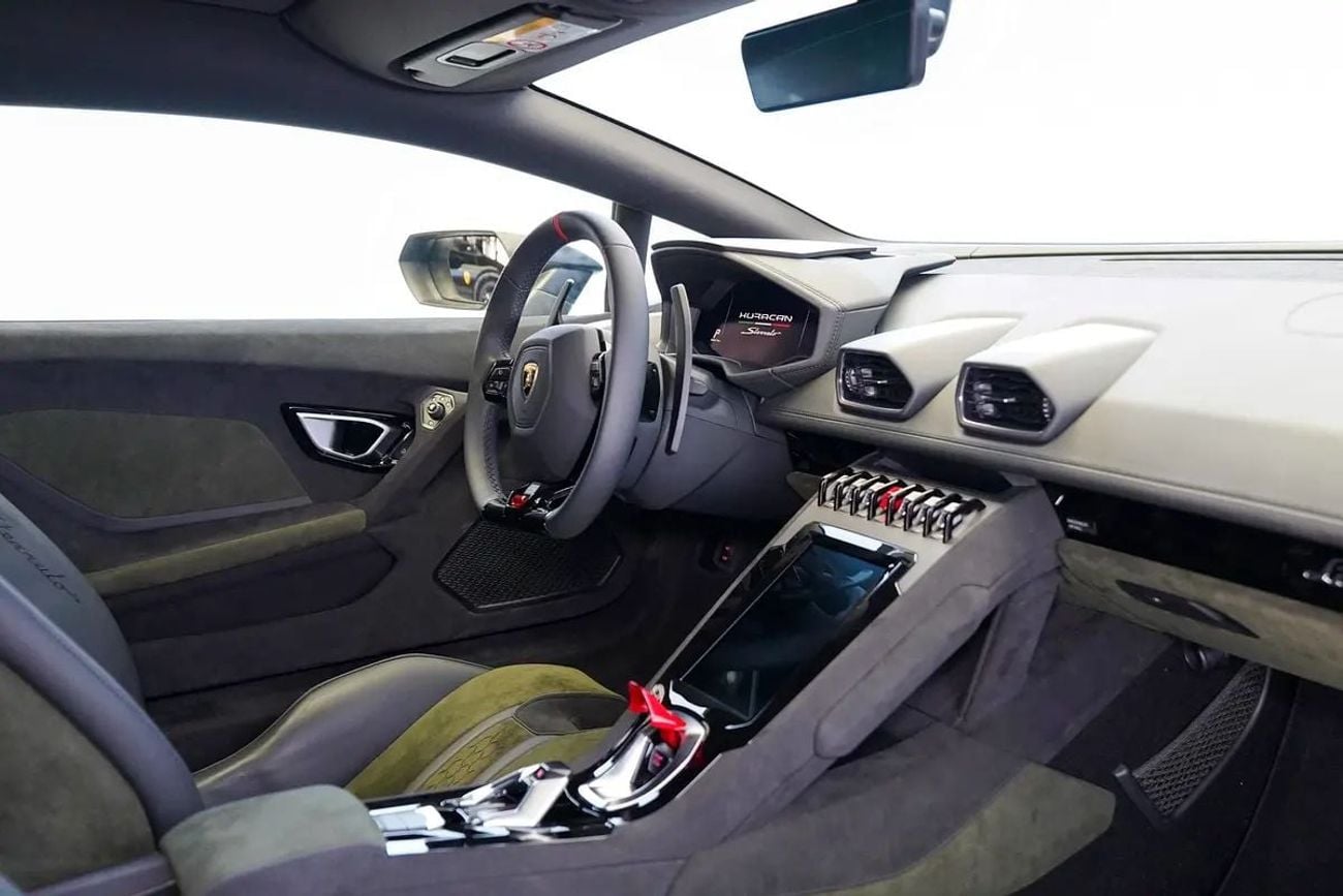 Lamborghini Huracan STERRATO 5.2L V10