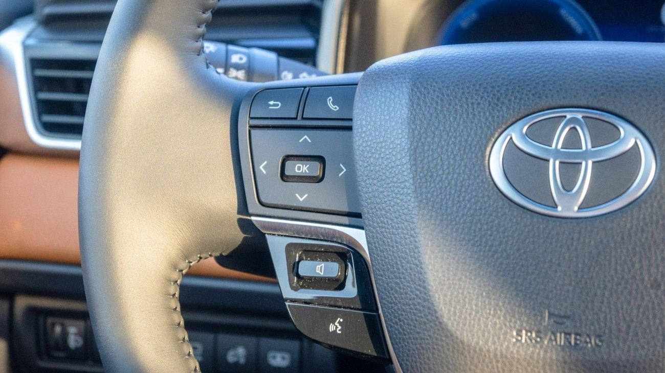 تويوتا كامري كامري لوميرا هايبرد صنع ياباني مواصفات خليجي