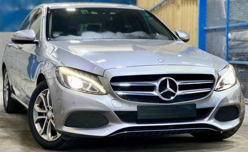 Mercedes-Benz C 200 2.0