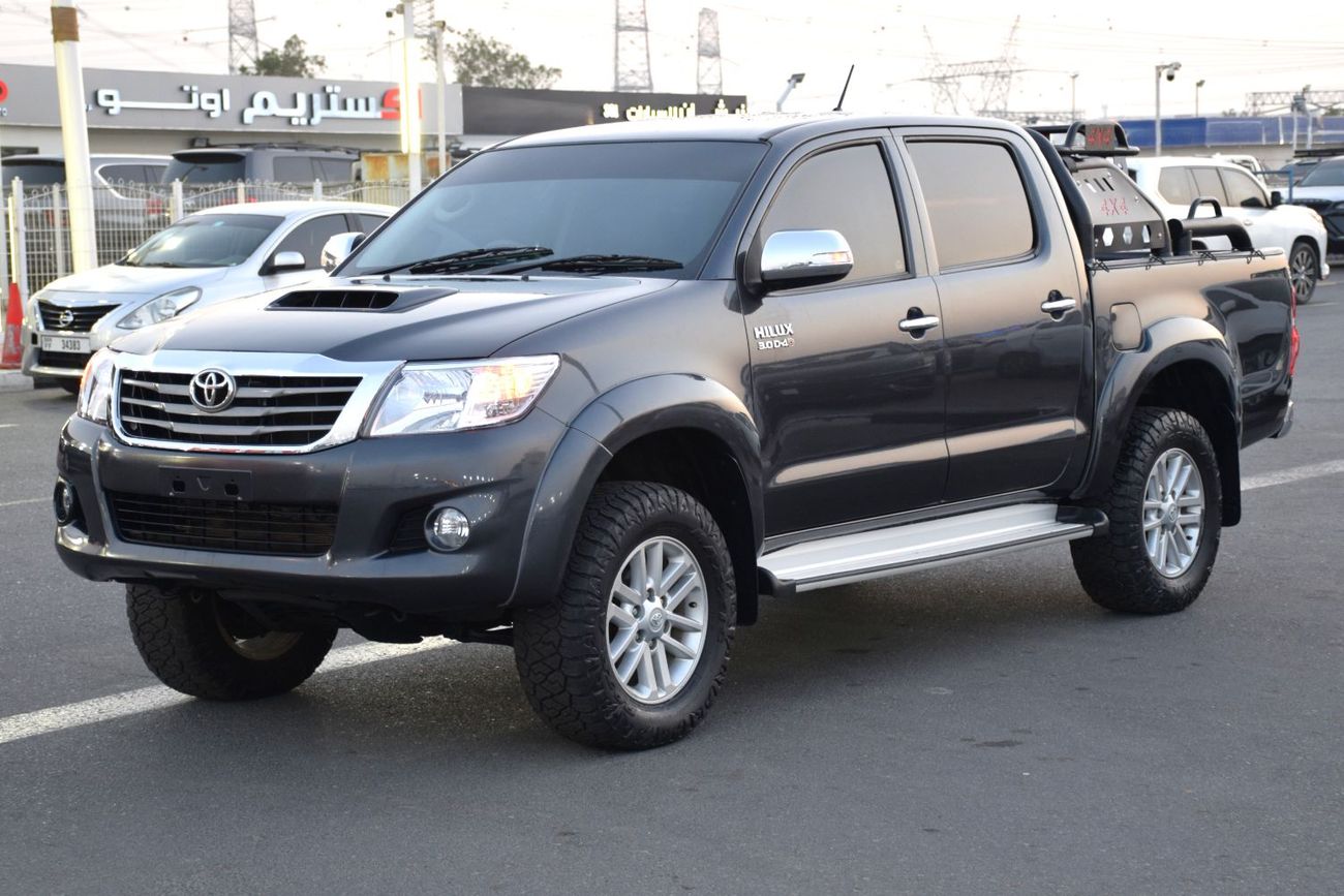 تويوتا هيلوكس 4x4 Diesel 3.0L Right Hand (Export Only)